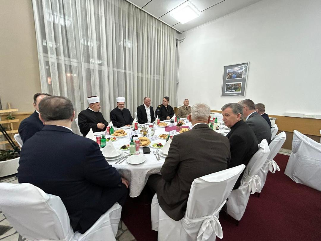 Sarajevo Održan Tradicionalni Iftar Vojnog Muftije Balkan